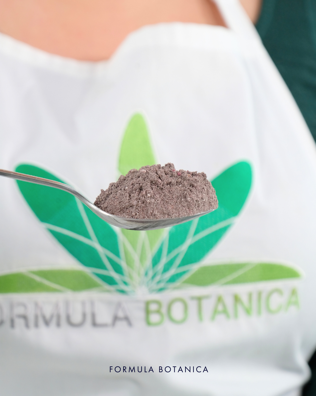 How to make an activated charcoal face mask at home