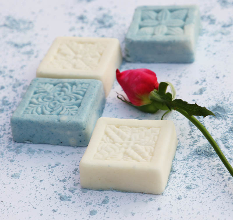 solid cleansing bar