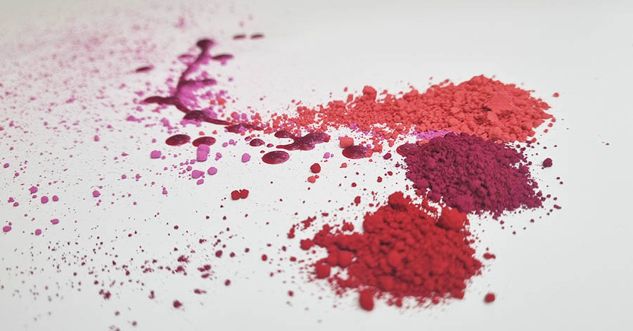 red plant pigments as colourants for makeup