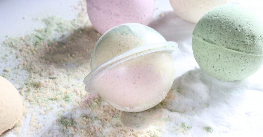 Recipe Included: How to make palm oil free, floating, bubbling Pink Fizz bath  bombs using SCI powder 