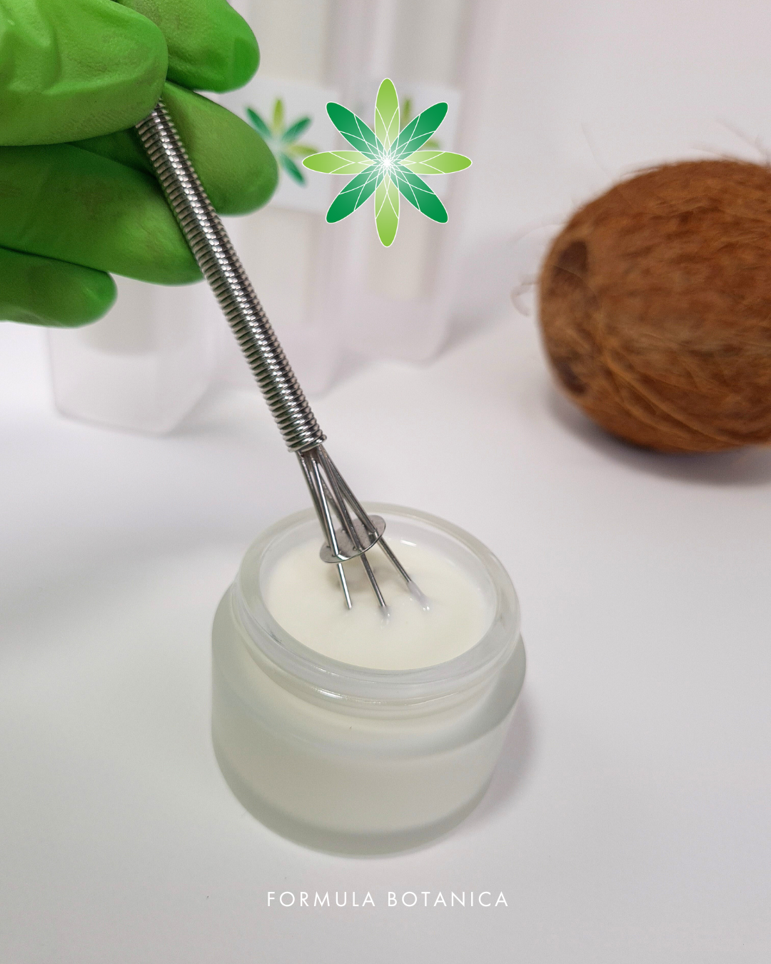 How to make a coconut &#038; berry summer body yoghurt