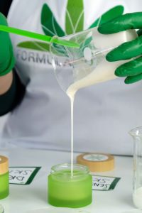 Formula Botanica Advanced Diploma in Organic Cosmetic Science - Cosmetic science course