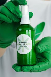 Formula Botanica Advanced Diploma in Organic Cosmetic Science - Cosmetic science course