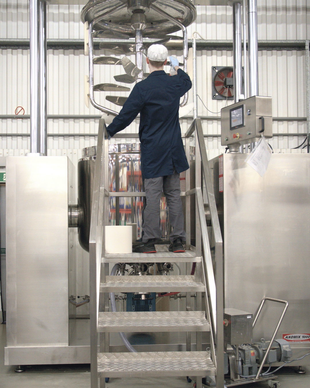 From kitchen to factory: How to scale your beauty brand with a contract manufacturer