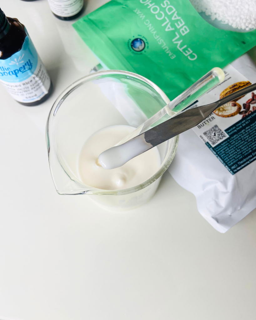 How to make a coconut &#038; honey hair mask using only 8 ingredients