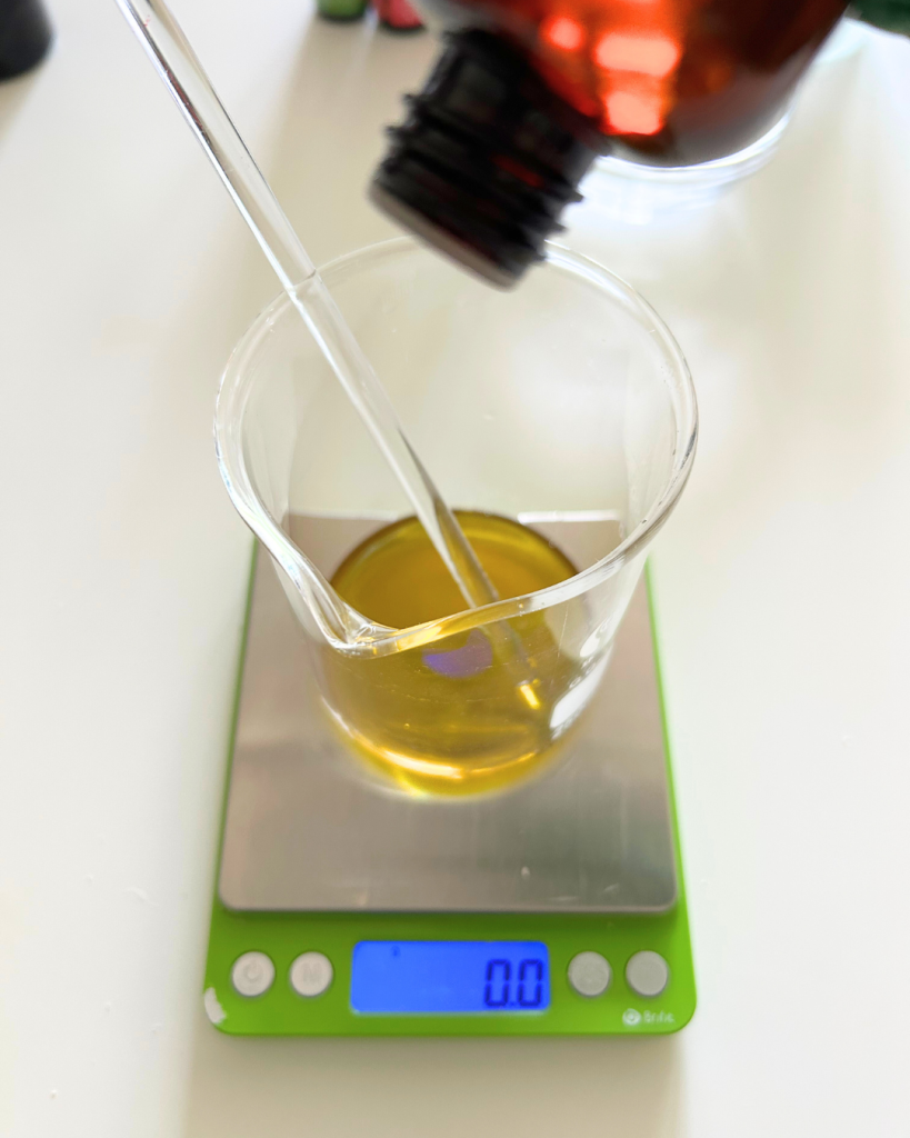 How to make a DIY cranberry sugar crush body scrub