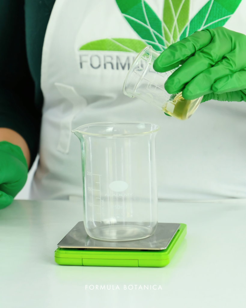 How to make a nourishing camellia cleansing oil