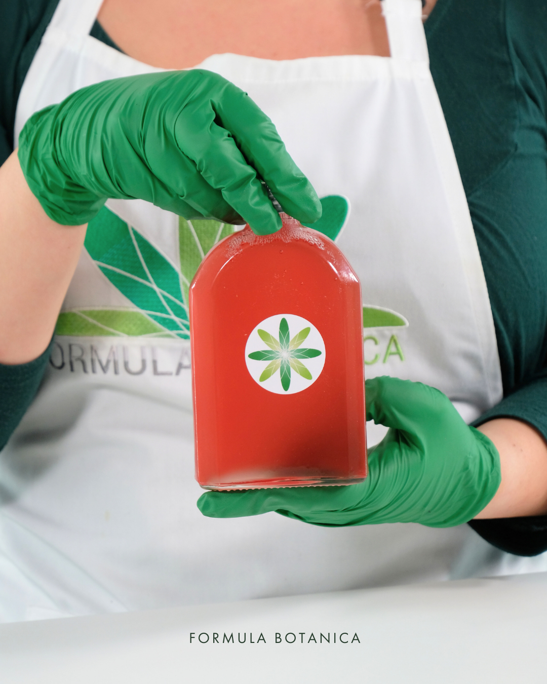 How to make a blooming bath oil in 10 minutes (no experience needed)