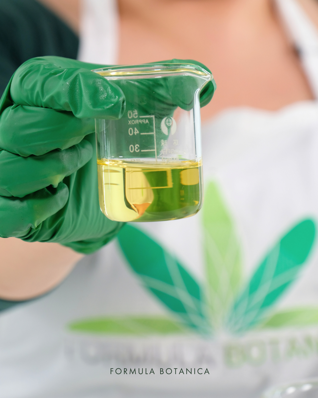 How to make a blooming bath oil in 10 minutes (no experience needed)