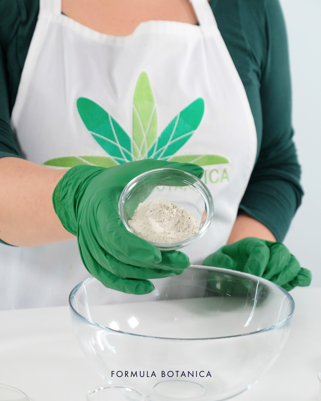 How to make a dragon fruit powder-to-foam cleanser